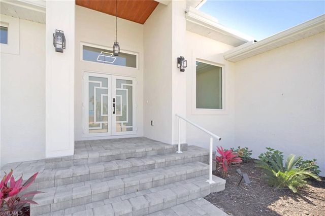 1426 SE 43rd TER, Cape Coral, FL 33904