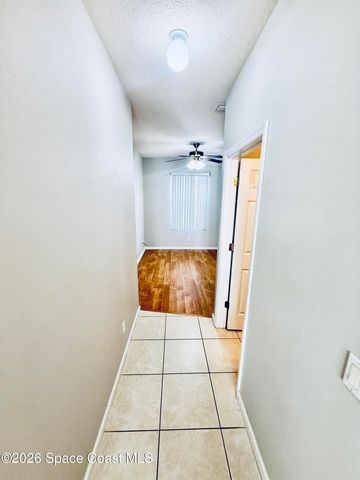 402 Breckenridge Circle SE, Palm Bay, FL 32909