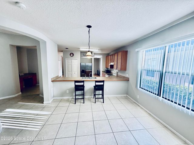 402 Breckenridge Circle SE, Palm Bay, FL 32909