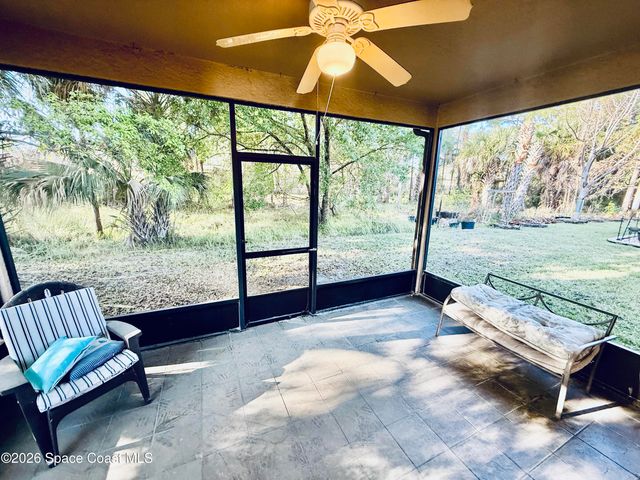 402 Breckenridge Circle SE, Palm Bay, FL 32909