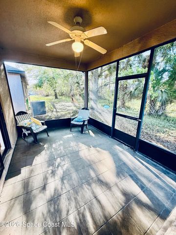 402 Breckenridge Circle SE, Palm Bay, FL 32909