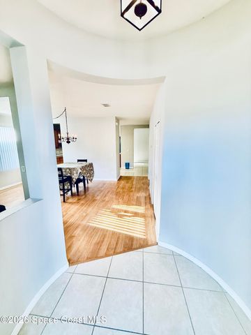 402 Breckenridge Circle SE, Palm Bay, FL 32909