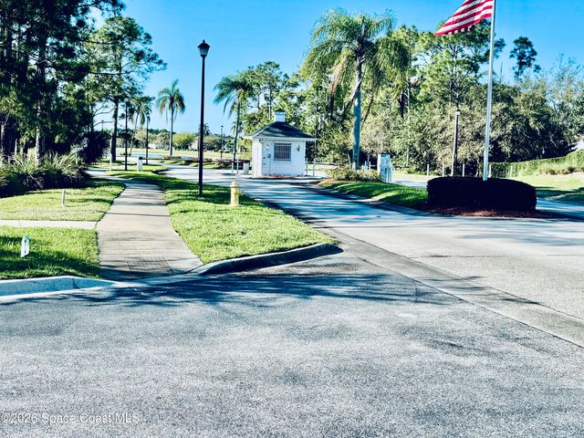 402 Breckenridge Circle SE, Palm Bay, FL 32909