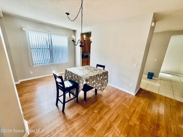 402 Breckenridge Circle SE, Palm Bay, FL 32909