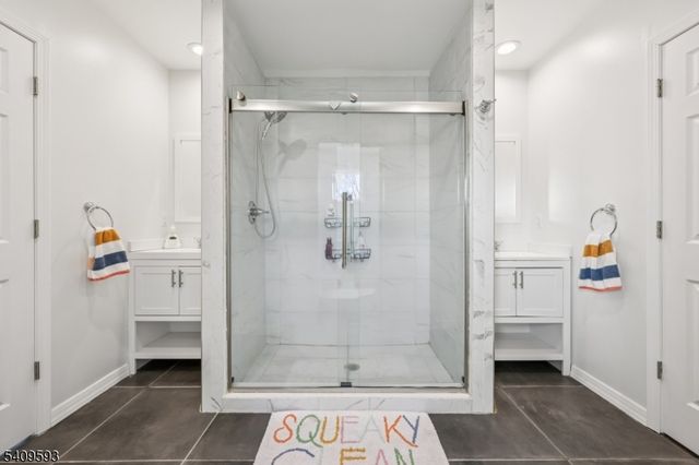 17 Maple Ave, Mahwah Twp., NJ 07430