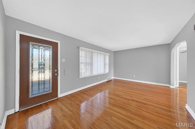 1102 Thatcher Avenue, Dellwood, MO 63135