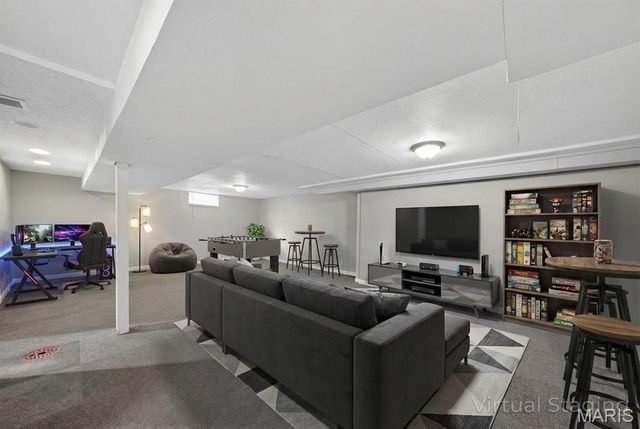 1102 Thatcher Avenue, Dellwood, MO 63135