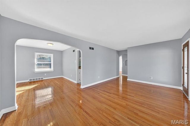 1102 Thatcher Avenue, Dellwood, MO 63135