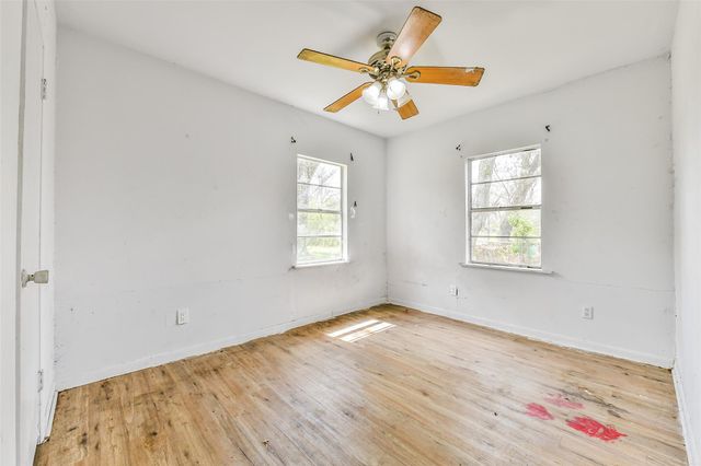 1220 Pecan Street, Clute, TX 77531