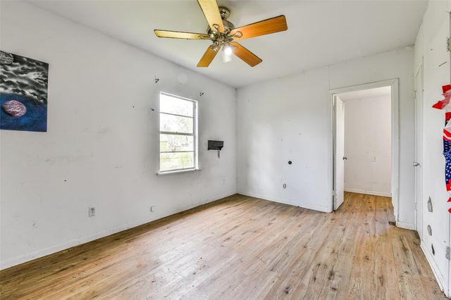 1220 Pecan Street, Clute, TX 77531