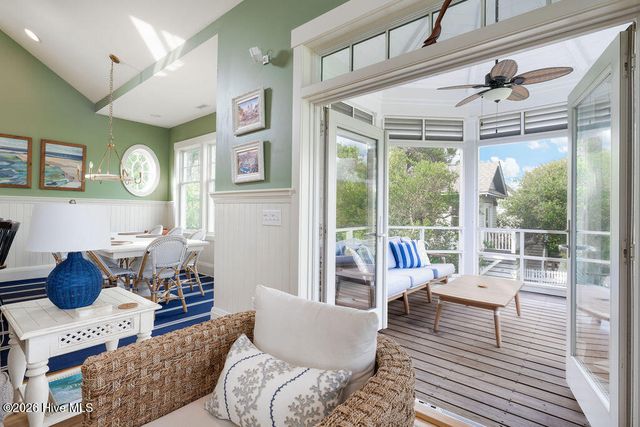 617 Ocracoke Way, Southport, NC 28461