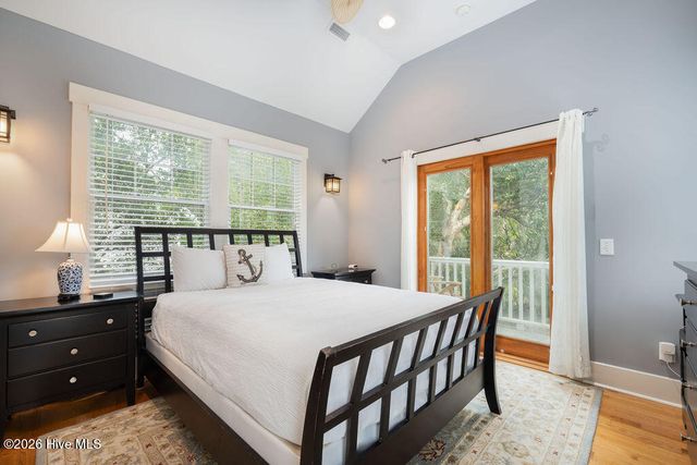 617 Ocracoke Way, Southport, NC 28461