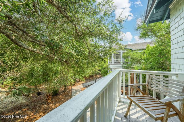 617 Ocracoke Way, Southport, NC 28461
