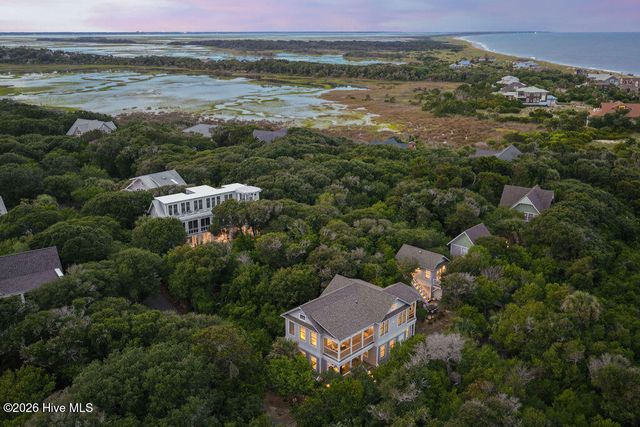 617 Ocracoke Way, Southport, NC 28461