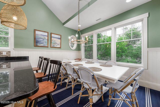 617 Ocracoke Way, Southport, NC 28461