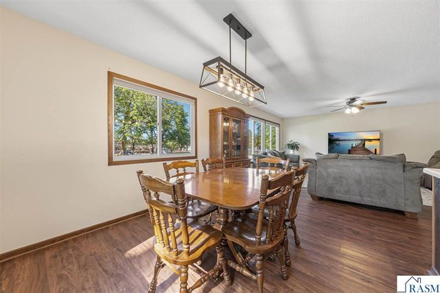 1813 Marie Lane, North Mankato, MN 56003