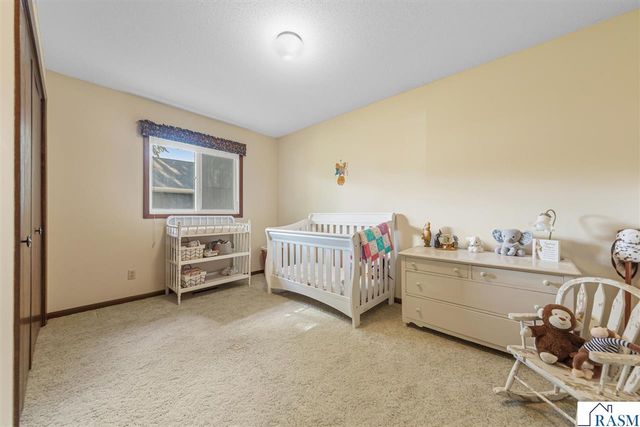 1813 Marie Lane, North Mankato, MN 56003