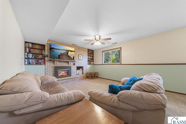 1813 Marie Lane, North Mankato, MN 56003