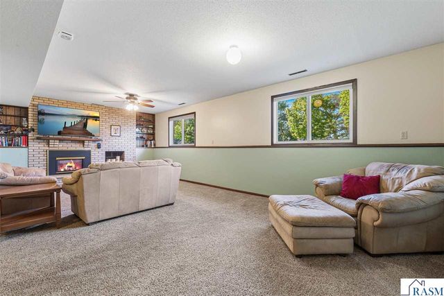1813 Marie Lane, North Mankato, MN 56003