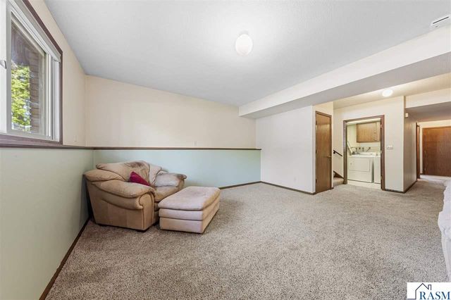 1813 Marie Lane, North Mankato, MN 56003