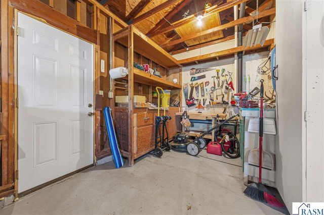 1813 Marie Lane, North Mankato, MN 56003
