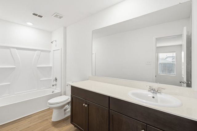 2604 Spring Time Drive, Ennis, TX 75119