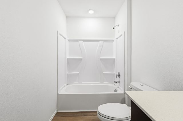 2604 Spring Time Drive, Ennis, TX 75119