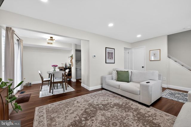 16 LYRIC CT, Sicklerville, NJ 08081