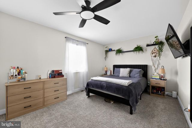 16 LYRIC CT, Sicklerville, NJ 08081
