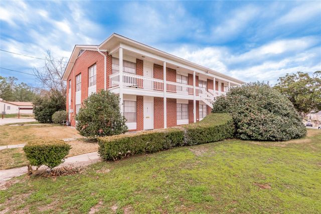 1917 20th Street 1, Huntsville, TX 77320