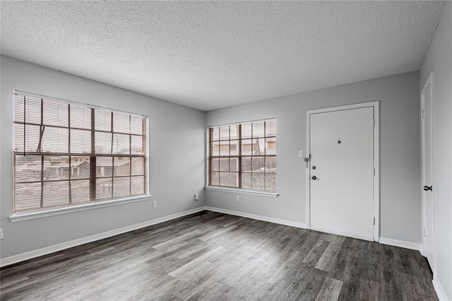 1917 20th Street 1, Huntsville, TX 77320