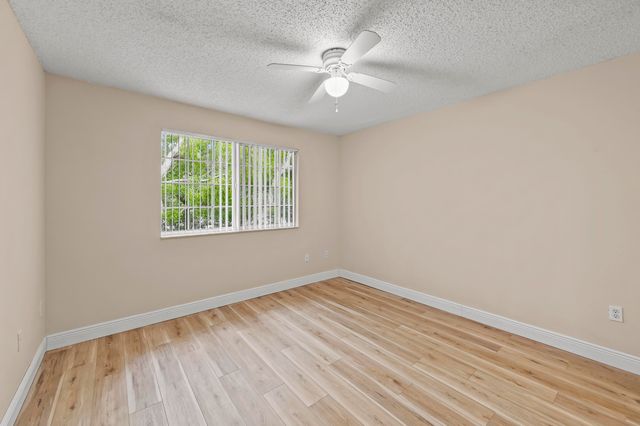 1100 S Crestwood Ct S S 1109, Royal Palm Beach, FL 33411