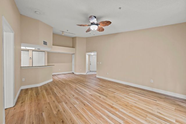 1100 S Crestwood Ct S S 1109, Royal Palm Beach, FL 33411