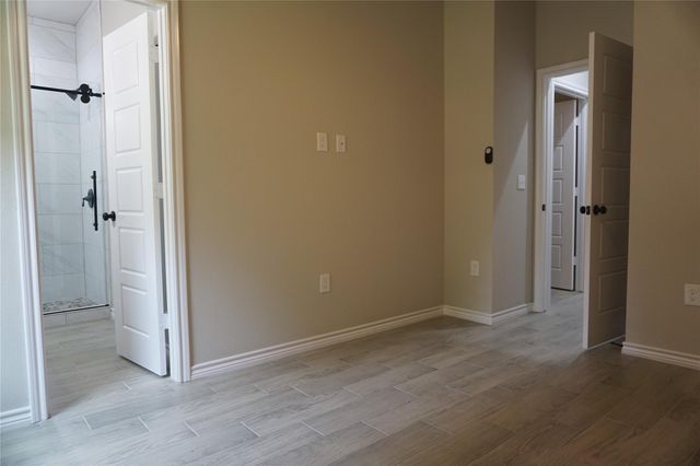 9978 Calendar, Willis, TX 77318