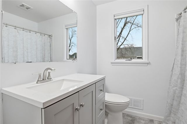 77 Gannett Road, Farmington, NY 14425