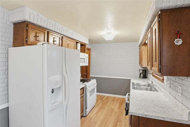 77 Gannett Road, Farmington, NY 14425