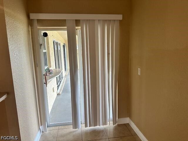 2016 NW 1st ST, Cape Coral, FL 33993