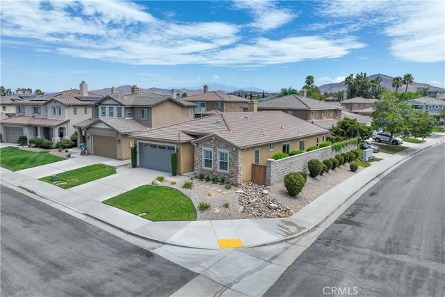35672 Loggins Court, Winchester, CA 92596