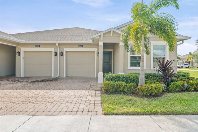 6045 Red Maple Manor, Vero Beach, FL 32966