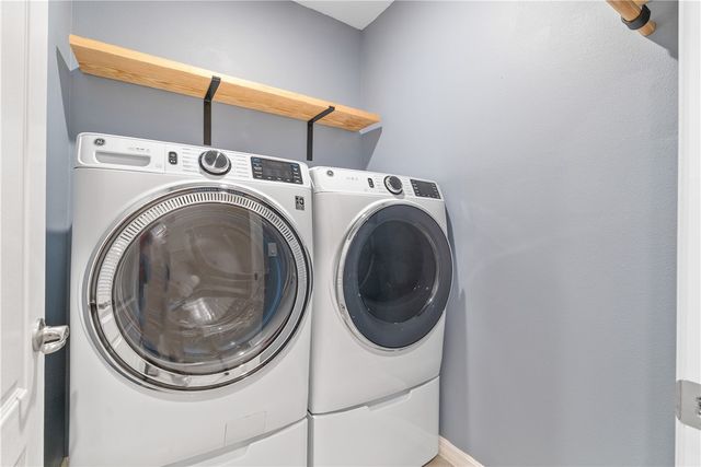 6045 Red Maple Manor, Vero Beach, FL 32966