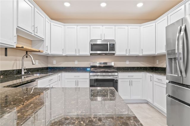 6045 Red Maple Manor, Vero Beach, FL 32966