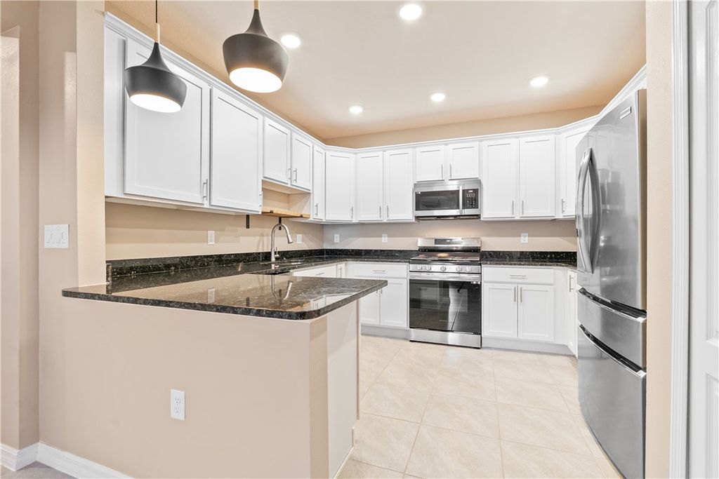 6045 Red Maple Manor, Vero Beach, FL 32966