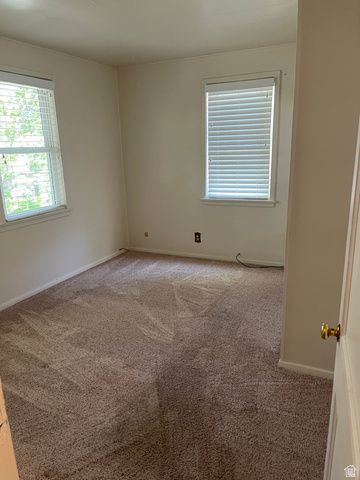 3891 S GRANDVIEW DR, Ogden, UT 84403