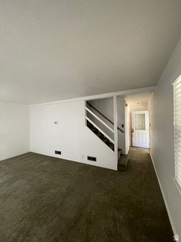 3891 S GRANDVIEW DR, Ogden, UT 84403