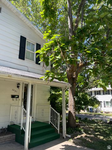 3891 S GRANDVIEW DR, Ogden, UT 84403