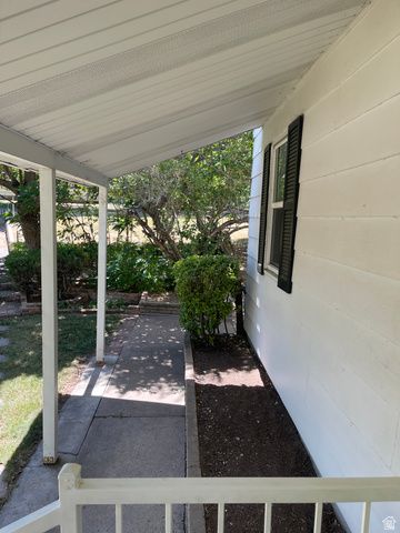 3891 S GRANDVIEW DR, Ogden, UT 84403