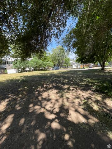 3891 S GRANDVIEW DR, Ogden, UT 84403