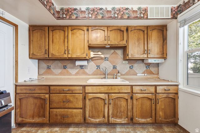 3891 S GRANDVIEW DR, Ogden, UT 84403