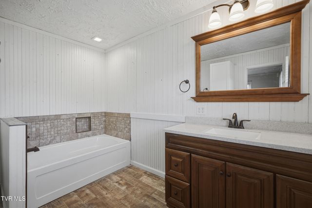 165 Richard Street, Gray, TN 37615