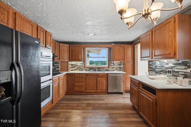 165 Richard Street, Gray, TN 37615
